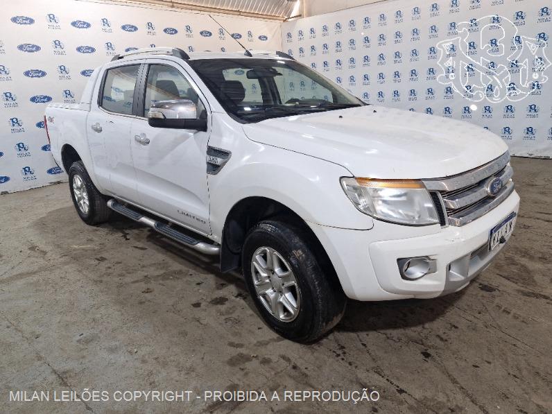 Ford Ranger Limited 2013 em leilão