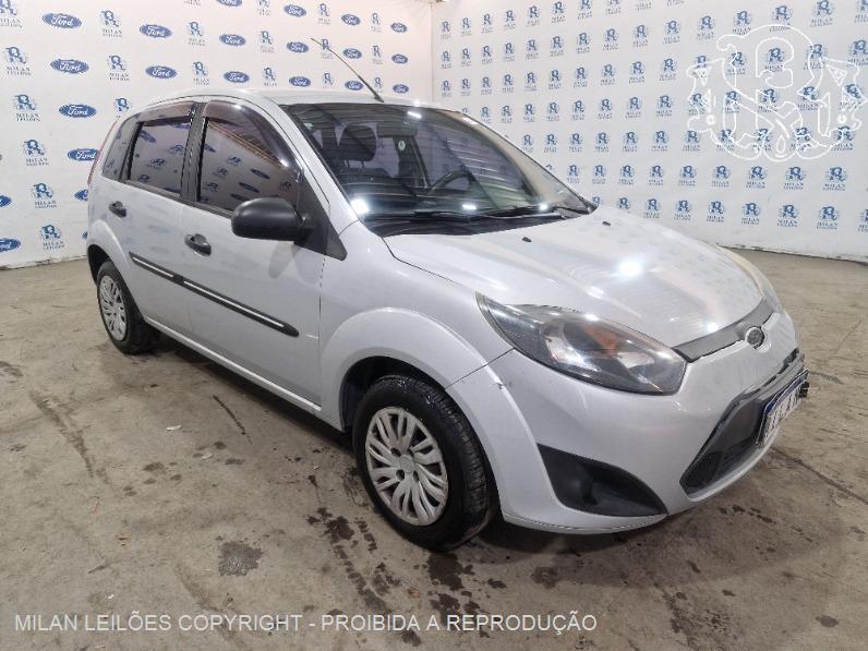 Ford Fiesta Hatch 2013 em leilão