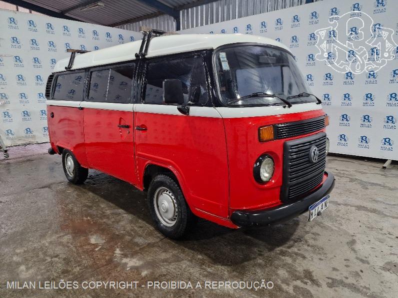 VOLKSWAGEN Kombi 2014 em leilão