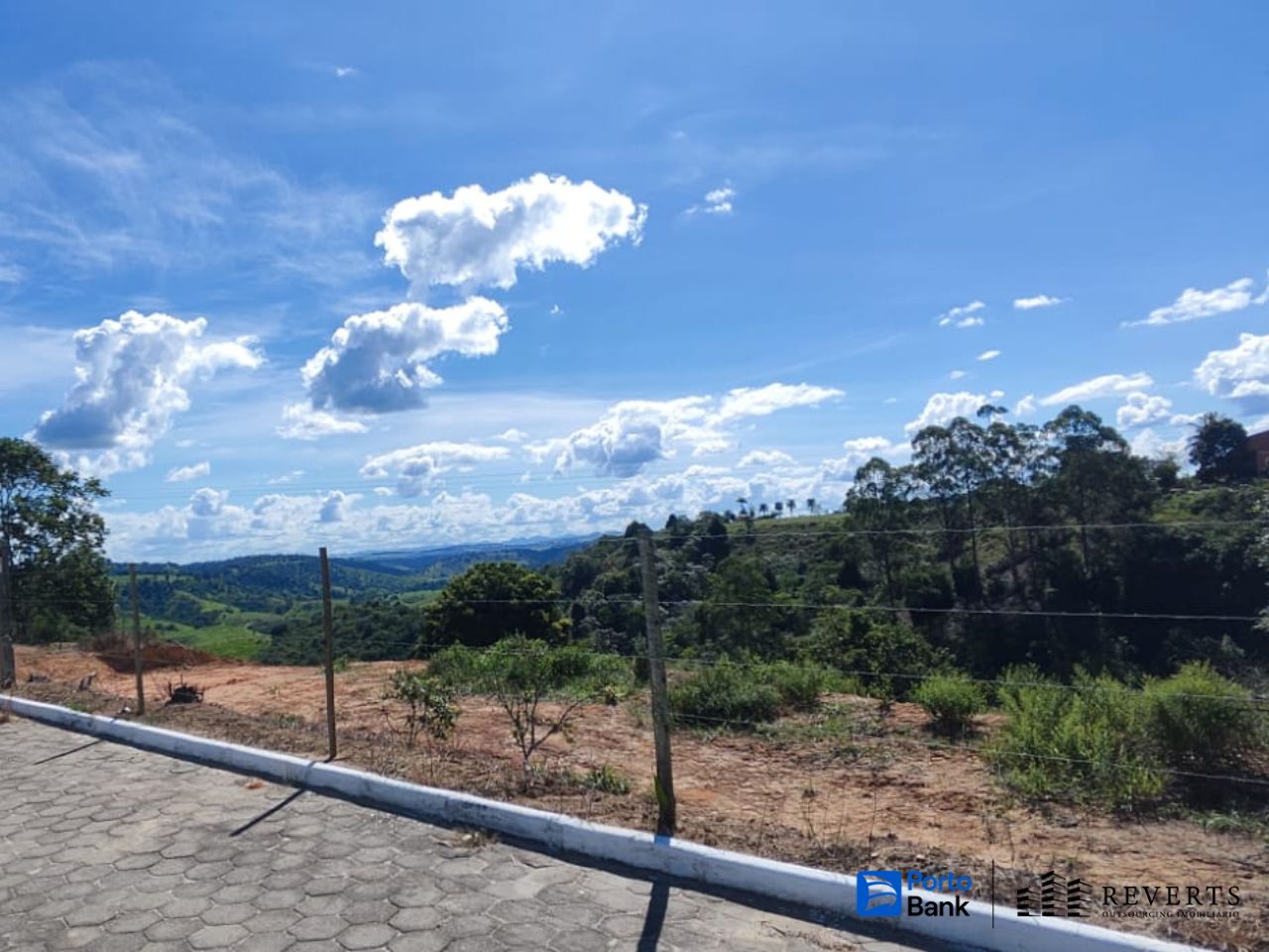 Imagem do imóvel Eunápolis – BA. Bairro Costa Rica - Terreno. Áreas Totais. Terr. 923,39m²