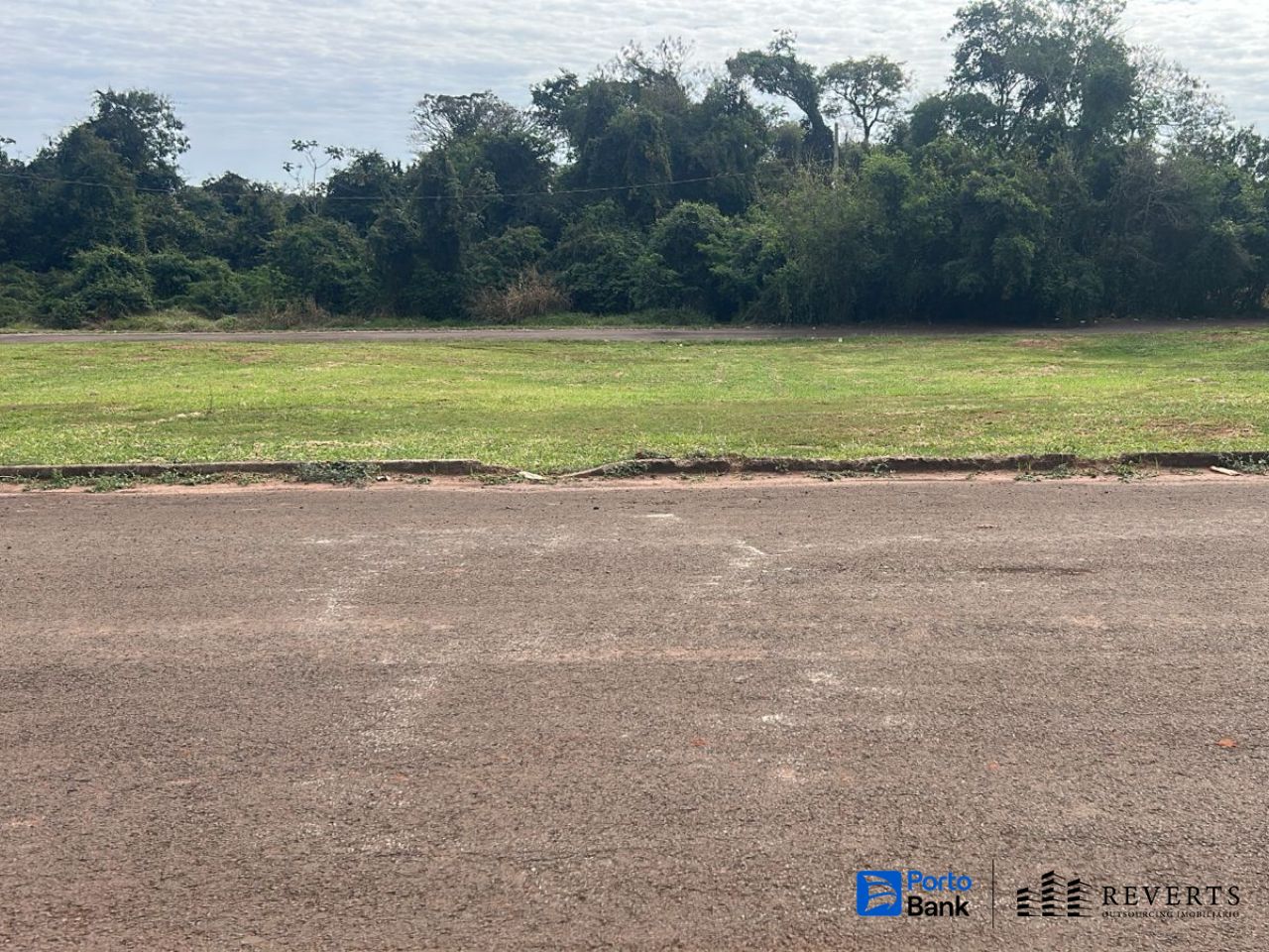 Moreira Sales – PR. Bairro Jd Bela Vsita. Terreno. Áreas Totais. Terr. 301,78m², localizado em Moreira Sales - PR, bairro Jardim Bela Vsita
