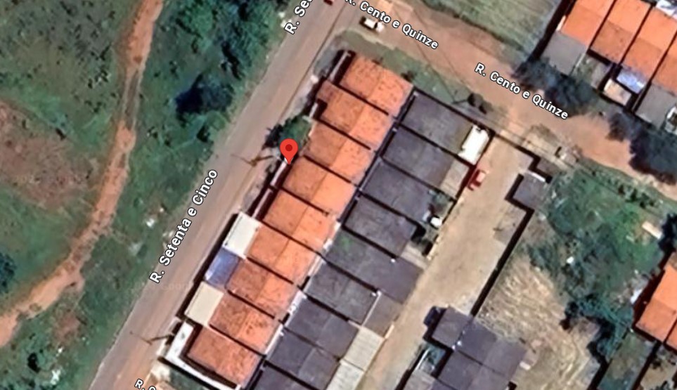 Valparaíso de Goiás – GO. Bairro Pacaembu. Casa. Áreas Totais. Terr. 100,00m² e constr. 54,00m², localizado em Valparaíso De Goiás - GO, bairro Pacaembu