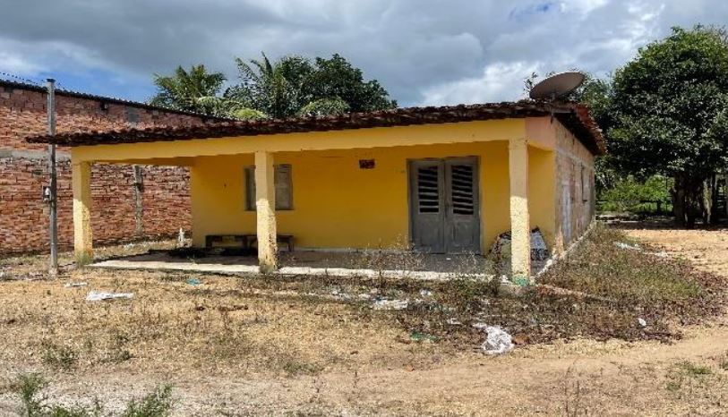 Imagem do imóvel Centro Novo do Maranhão – MA. Bairro Farol. Casa. Áreas Totais. Terr. 289,38m² e constr. 106,06m²