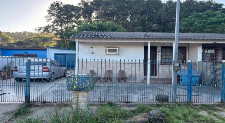 Imagem do imóvel Guaíba – RS. Bairro Passo Fundo. Casa. Áreas Totais. Terr. 299,70m² e constr. 144,61m²