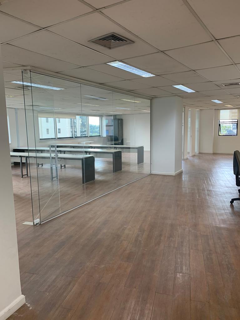 São Paulo - SP. Bairro Vila Olímpia-Conj. Manager Center- Conj. Área Priv Área Priv. 384,71m², localizado em São Paulo - SP, bairro Vila Olímpia