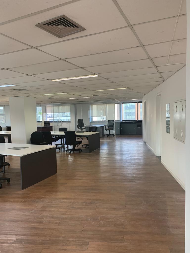 São Paulo - SP. Bairro Vila Olímpia-Conj. Manager Center- Conj. Área Priv Área Priv. 384,71m², localizado em São Paulo - SP, bairro Vila Olímpia