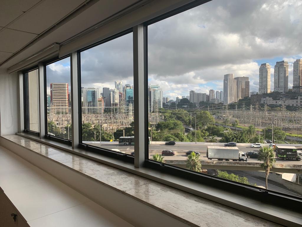 São Paulo - SP. Bairro Vila Olímpia-Conj. Manager Center- Conj. Área Priv Área Priv. 384,71m², localizado em São Paulo - SP, bairro Vila Olímpia