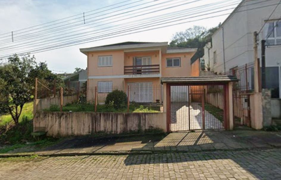 Imagem do imóvel Bento Gonçalves - RS. Bairro Santa Rita. Casa. Áreas Totais. Terr. 399,00m² e constr. 200,60m²