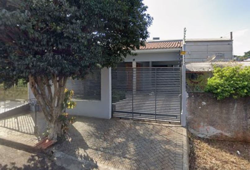 Imagem do imóvel Apucarana - PR. Bairro Jd. Portal do Lago. Casa. Áreas Totais. Terr. 180,00m² e constr. 132,80m²