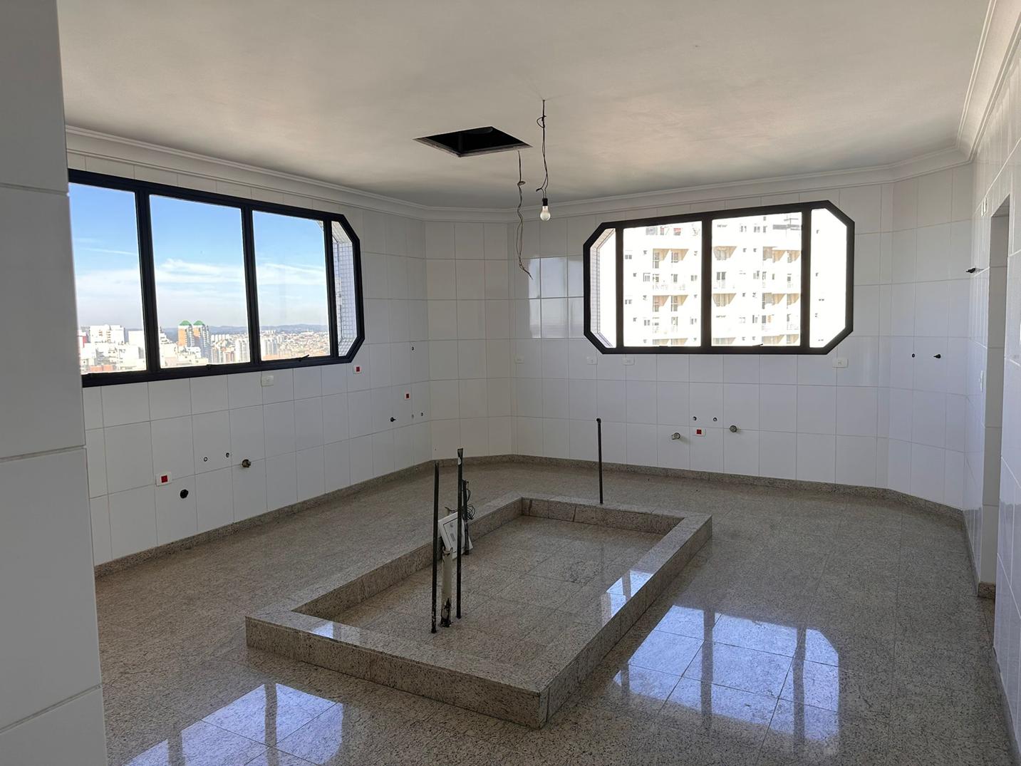 São Paulo/SP – Bairro Morumbi – Apto com 864,62m2 de área priv. e 5 vagas de garagem., localizado em São Paulo - SP, bairro Morumbi