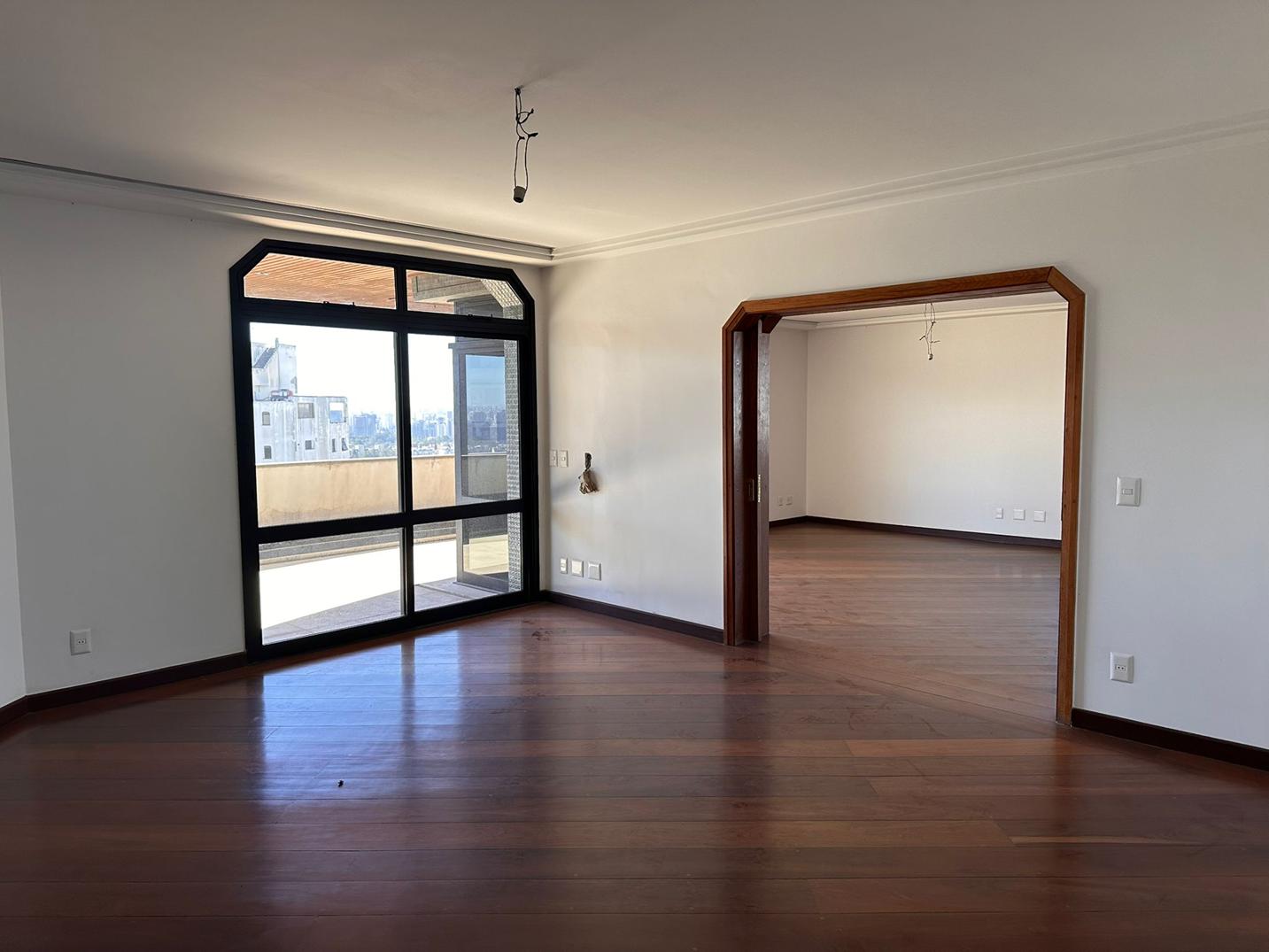 São Paulo/SP – Bairro Morumbi – Apto com 864,62m2 de área priv. e 5 vagas de garagem., localizado em São Paulo - SP, bairro Morumbi