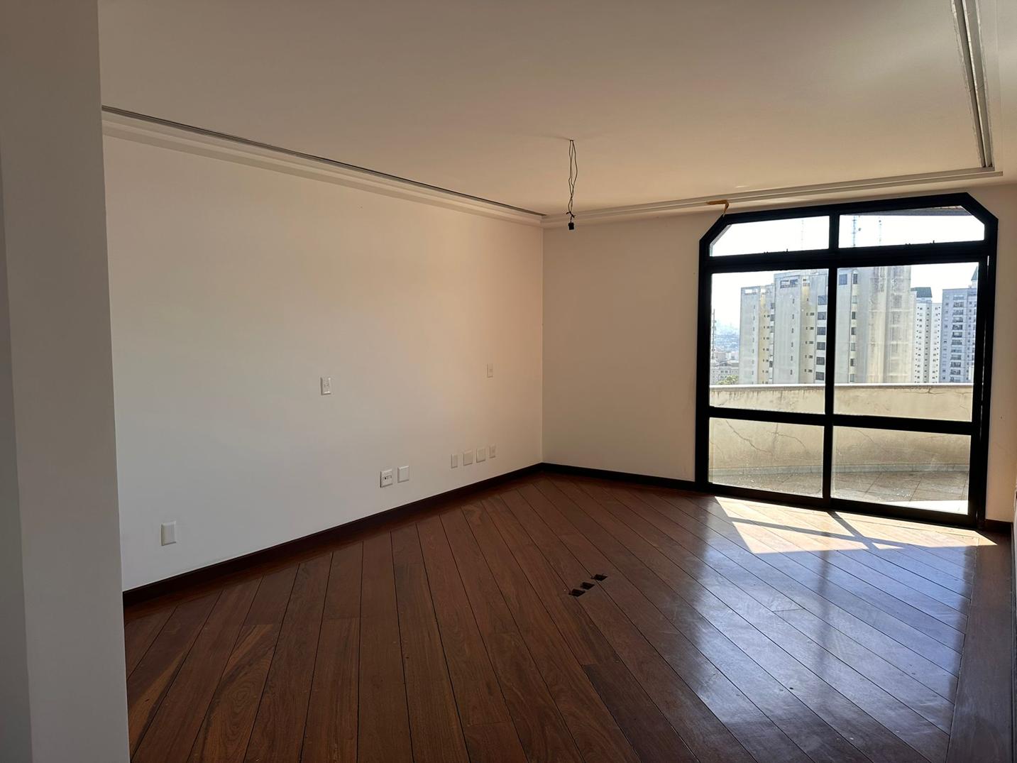 São Paulo/SP – Bairro Morumbi – Apto com 864,62m2 de área priv. e 5 vagas de garagem., localizado em São Paulo - SP, bairro Morumbi