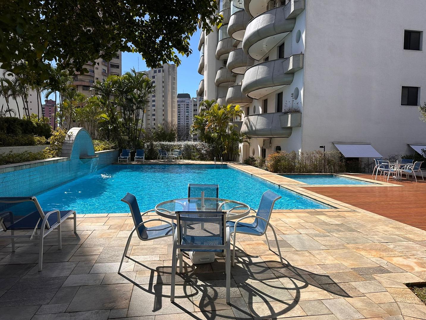São Paulo/SP – Bairro Morumbi – Apto com 864,62m2 de área priv. e 5 vagas de garagem., localizado em São Paulo - SP, bairro Morumbi