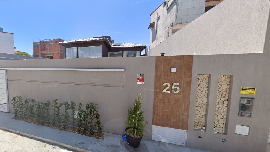 Imagem do imóvel Salvador – BA. Bairro Piatã. Casa. Áreas Totais. Terr. 400,00m² e constr. 218,00m²