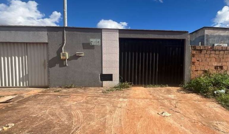 Imagem do imóvel Planaltina – GO. Bairro Brasilinha Sul. Casa. Áreas Totais. Terr. 95,70m² e constr. 83,72m².
