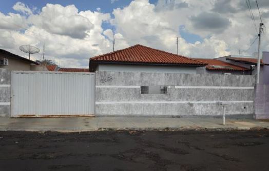 Imagem do imóvel Rancharia – SP Bairro Jd Regina-Casa. Áreas totais: terr. 305,50m² e constr. 152,94m²