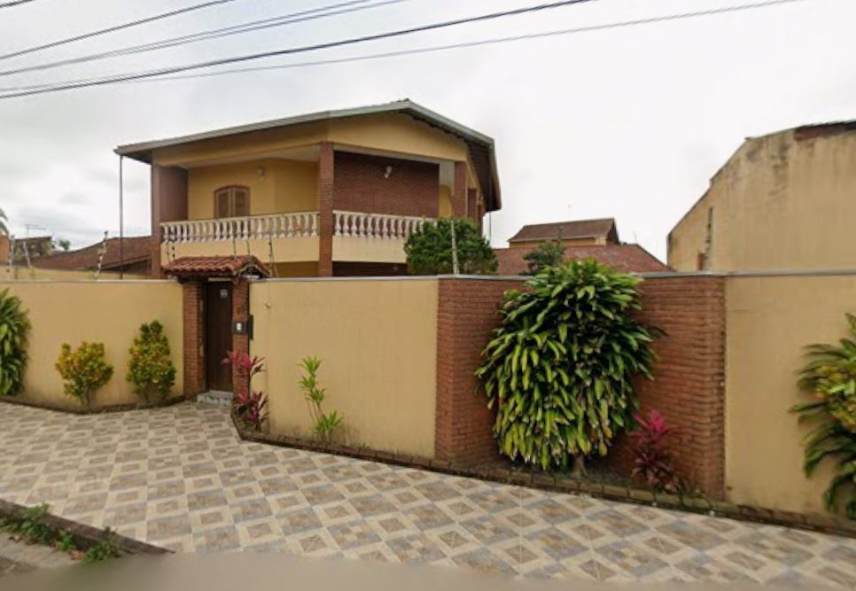 Imagem do imóvel Itanhaém – SP. Bairro Santa Terezinha. Casa. Área Totais. Terr. 660,00m² e constr. 413,17m²