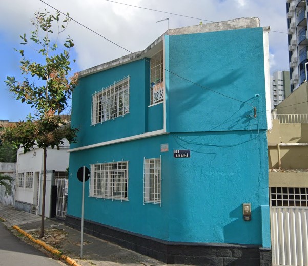 Recife – PE. Bairro Aflitos. Casa. Áreas Totais. Terr. 331,66m² e constr. 241,84m², localizado em Recife - PE, bairro Aflitos