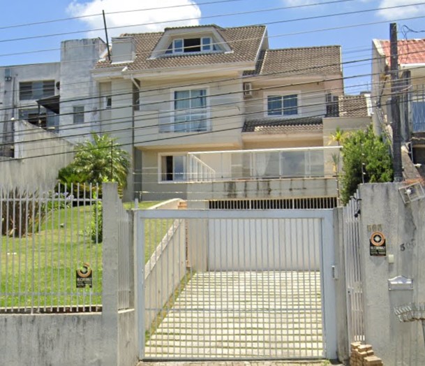 Imagem do imóvel Curitiba – PR. Bairro Camponesa. Casa. Áreas Totais. Terr. 531,00m² e constr. 287,29m²
