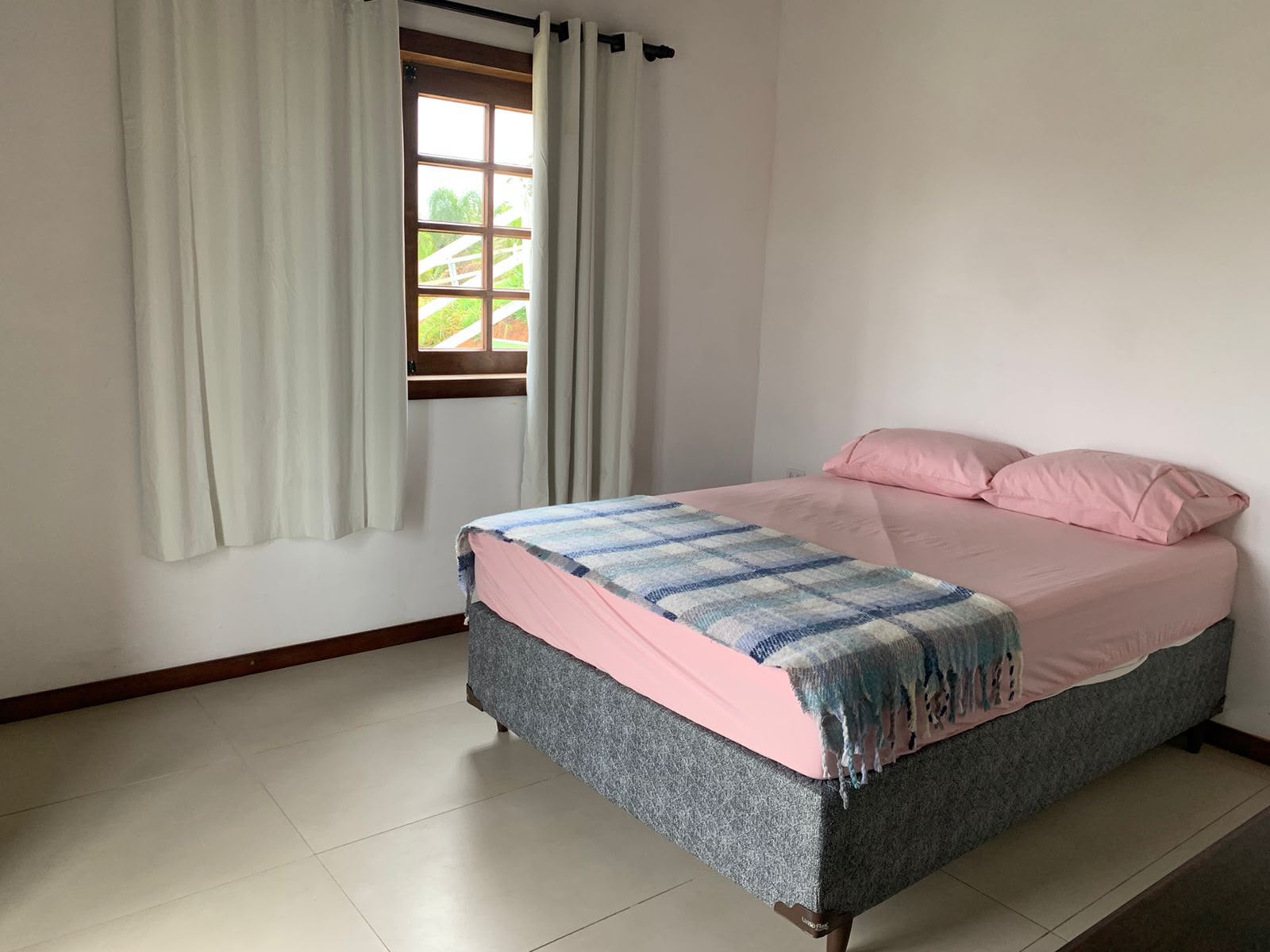São José dos Campos - SP. Bairro do Jaguari. Chácara. Terr. 12.064,48m² e constr 437,44m², localizado em São José Dos Campos - SP, bairro Jaguari