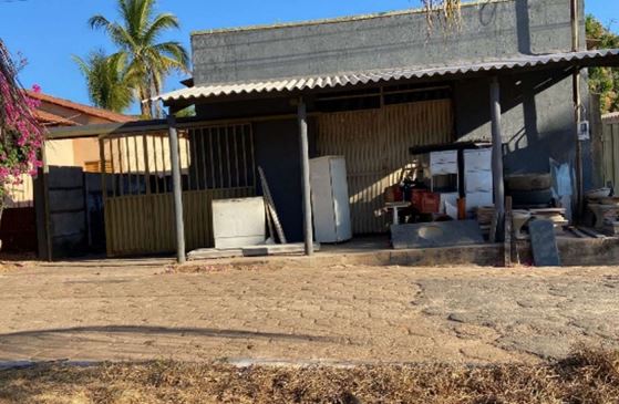 Imagem do imóvel Campos Verdes - GO. Bairro Vila Aurora- Casa - Áreas Totais. Terr. 217,50m² e constr. 195,23m²