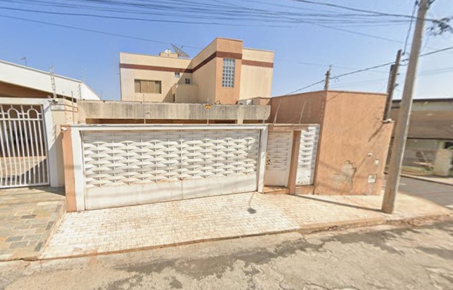 Imagem do imóvel Monte Aprazível - SP. Bairro Jd Aprazível. Casa. Áreas Totais. Terr. 297,00m² e constr. 228,08m²