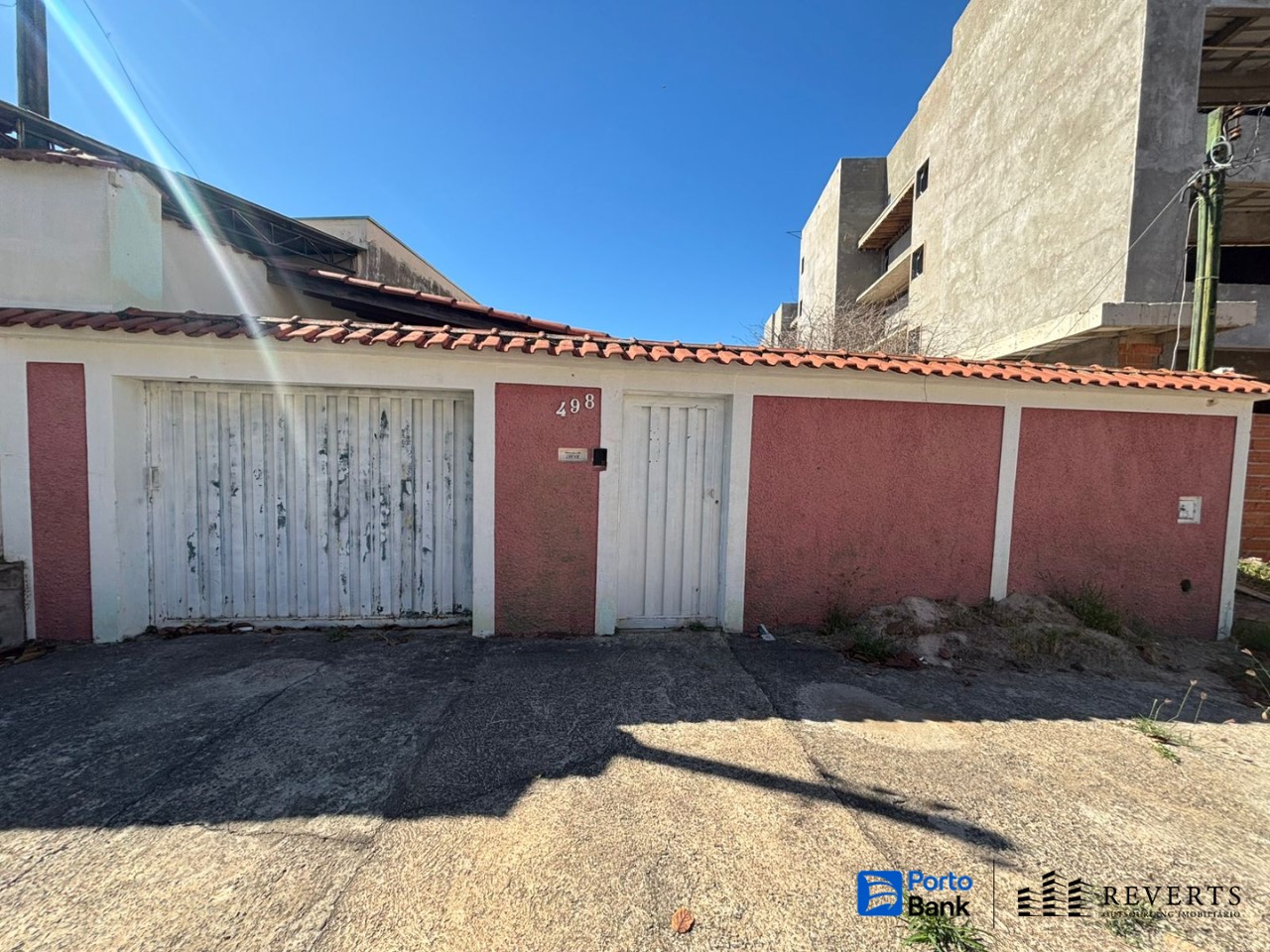 Imagem do imóvel Jaguariúna – SP. Bairro Jd. Manuá II. Casa. Áreas Totais. Terr. 322,50m² e constr. 102,14m²