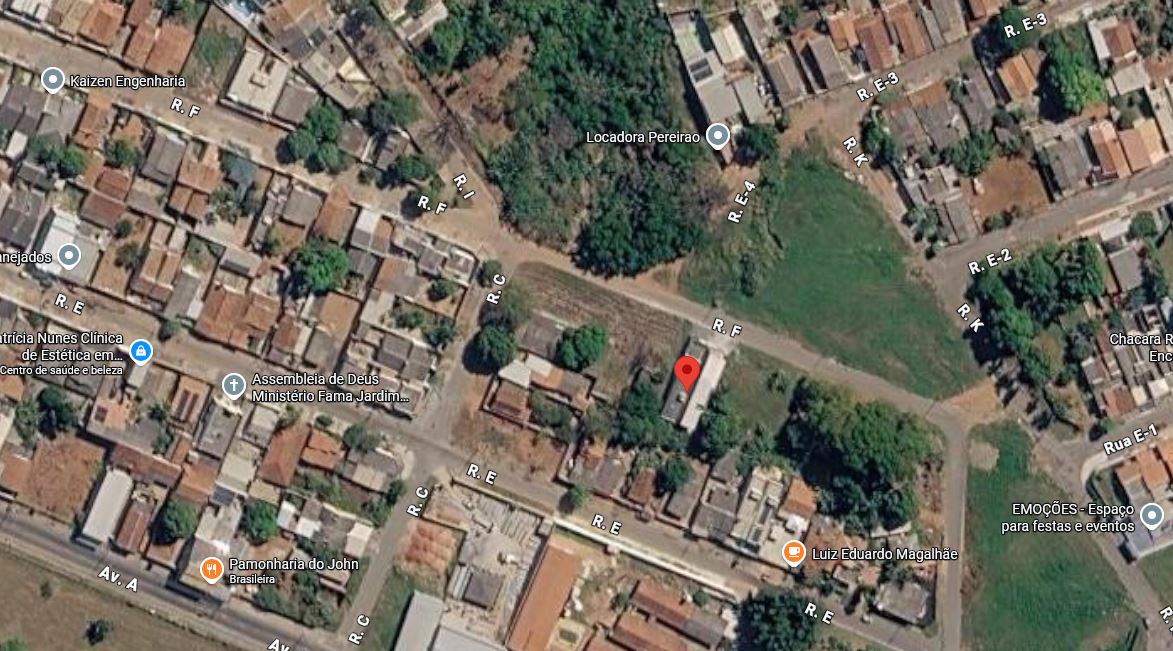 Casa no Jd. Das Oliveiras (foto 2 de 3)