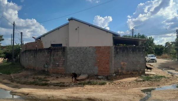 Casa no Res. Orleans (foto 2 de 4)