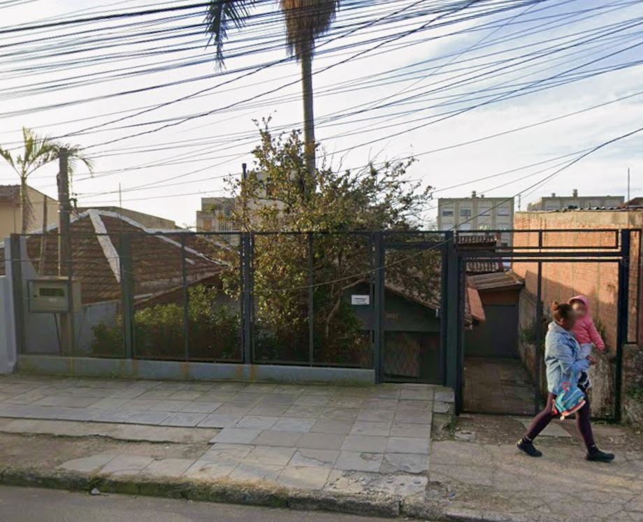 Imagem do imóvel Porto Alegre - RS. Bairro Bom Jesus. Casa. Áreas Totais. Terr. 346,50m² e constr. 97,12m²