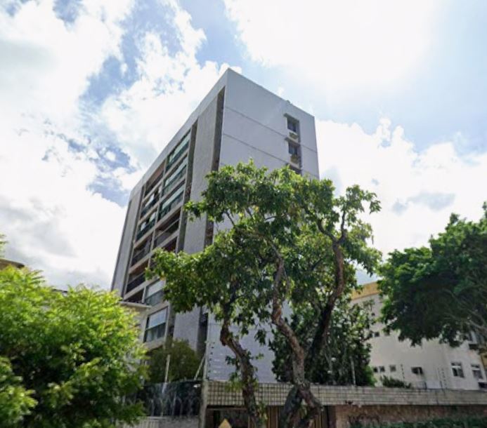 Imagem do imóvel Recife - PB. Bairro Cordeiro. Ed. Taió. Apto. Área Priv. 209,86m²